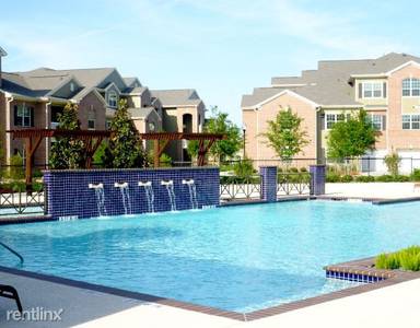 Main picture of Montage at Cinco Ranch Apartments