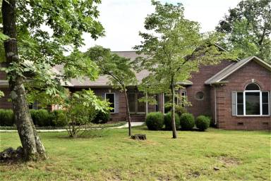 Main picture of 5007 Green Oakes Cir SE