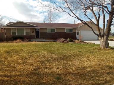 Main picture of 960 E 900 N