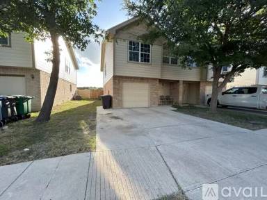 Main picture of 13611 Woodstone Way