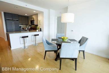 Main picture of Crystal Point Condos