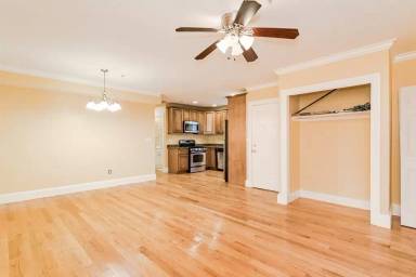 Main picture of 164 Boylston Street - 2