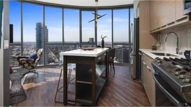 Main picture of 727 West Madison
