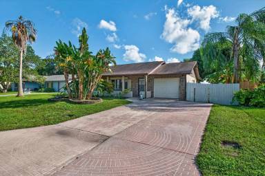 Main picture of 12829 SW 38th Cir
