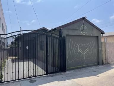 Main picture of 2126 National Ave