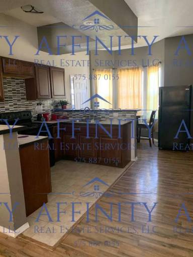 Main picture of 504 W Bonbright St