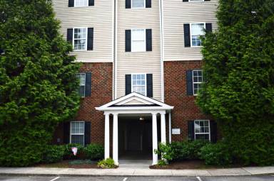 Main picture of 623 Wyndhurst Dr Apartments