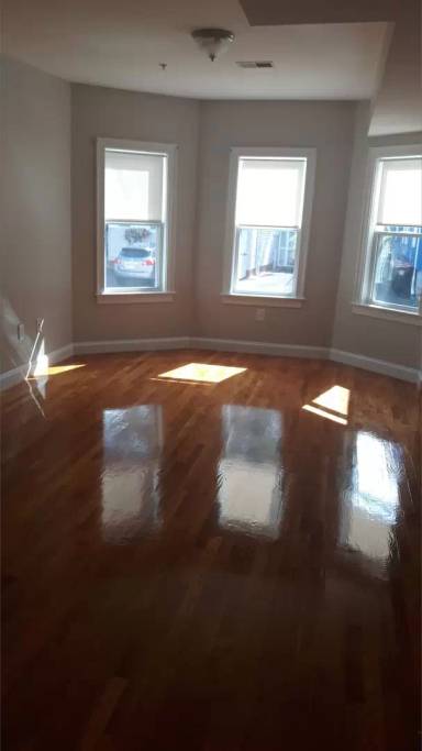 Main picture of 45 W Park St