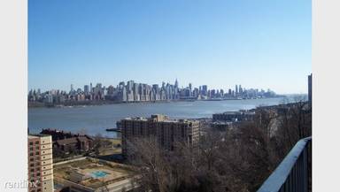 Main picture of Stonehenge