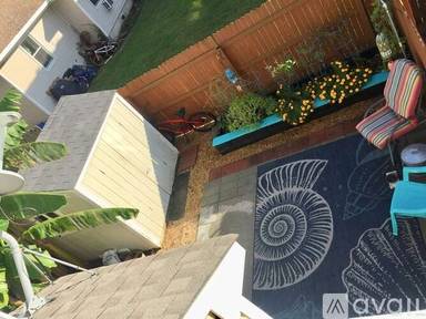 Main picture of 4635 Lee Ave