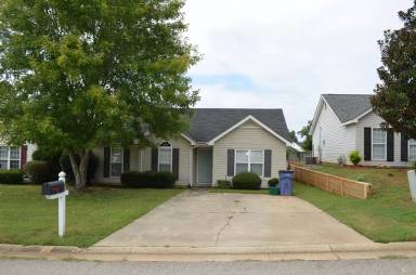 Main picture of 636 Devon Rd