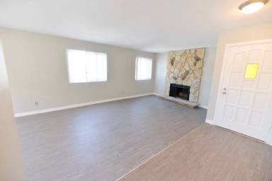 Main picture of 2627 S El Camino Real