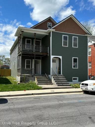 Main picture of 319 Gray Ave