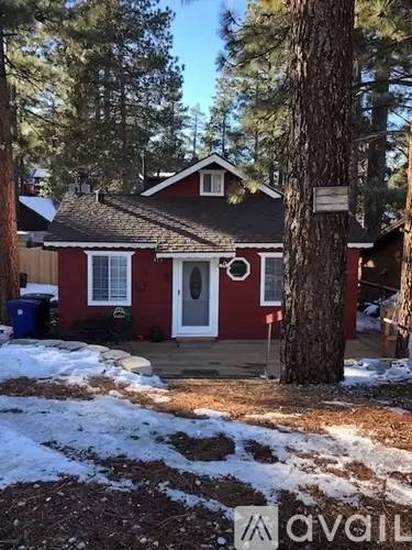 Main picture of 413 S Marlowe Dr