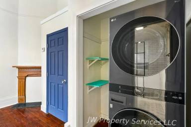 Main picture of 5225 Magazine St