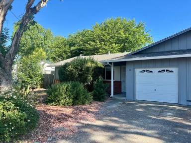 Main picture of 53 Ramsgate Ct
