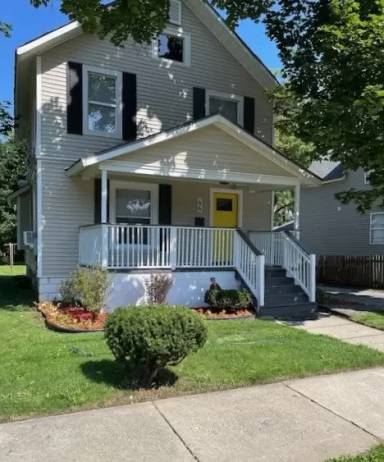 Main picture of 44 Lincoln St