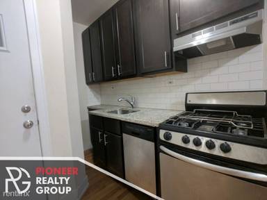 Main picture of 512-20 W Cornelia Ave
