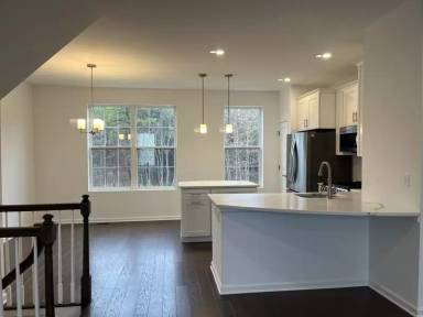 Main picture of 405 Spirit Way