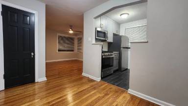 Main picture of 6304 Bancroft Ave