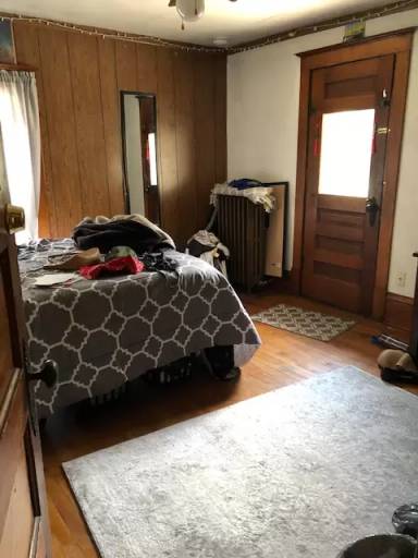 Main picture of 1020 1st Ave