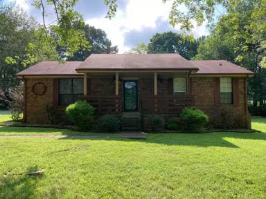Main picture of 1011 Oakwood Rd