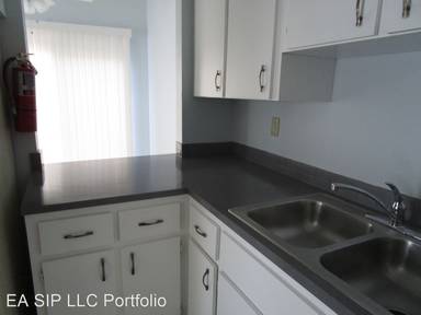 Main picture of 1273-75 Sylvia Ave