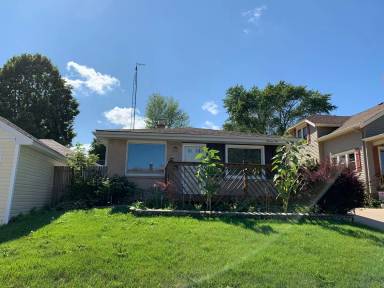 Main picture of 1110 Brooker St