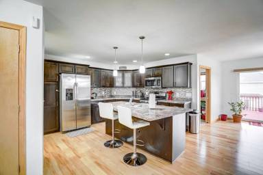 Main picture of 818 Redan Dr