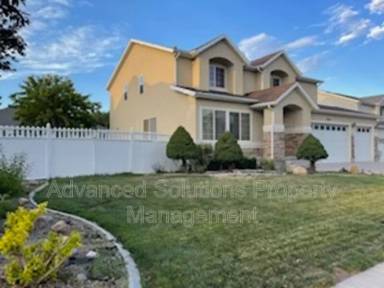 Main picture of 1556 W Dowry Ct