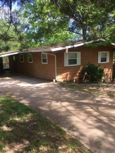 Main picture of 35 Sheneman Dr