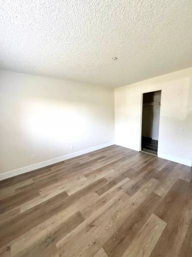 Main picture of 1420 Southwest Blvd