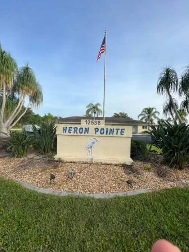 Main picture of Heron Pointe