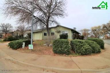 Main picture of 20594 Cinabar Rd