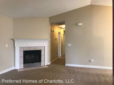 Main picture of 833 Lakehill Rd