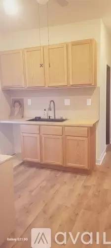 Main picture of 3807 N Narragansett Ave