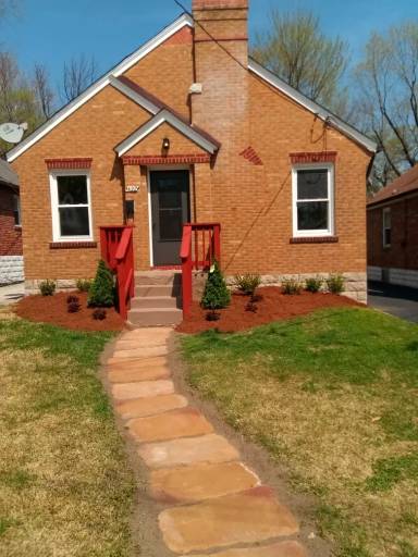 Main picture of 408 Thomas Ave