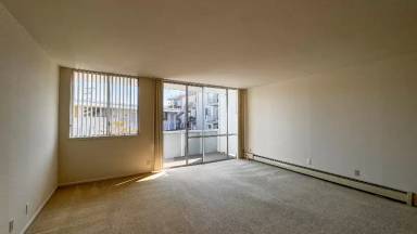 Main picture of 1 Excelsior Ct