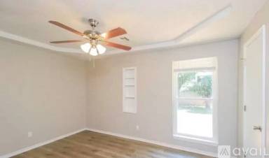 Main picture of 10712 S Winston Way