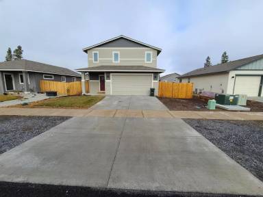 Main picture of 16495 Bassett Dr