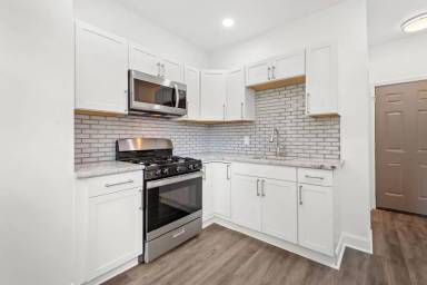 Main picture of 1635 Suburban Ave