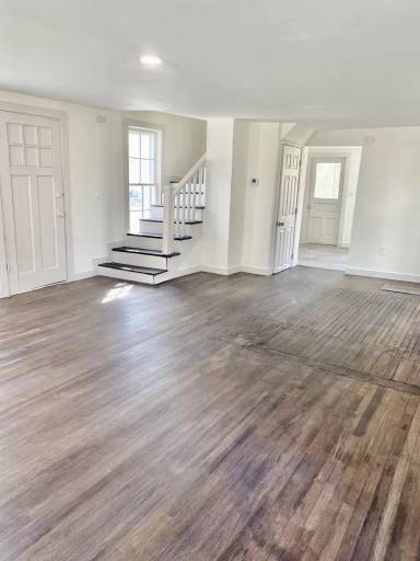 Main picture of 7522 Locust St