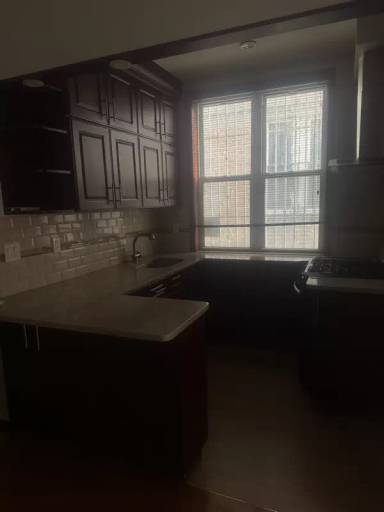 Main picture of 4318 58th St