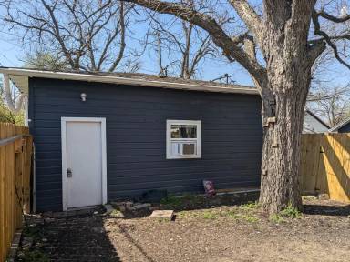 Main picture of 1305 S 15th St