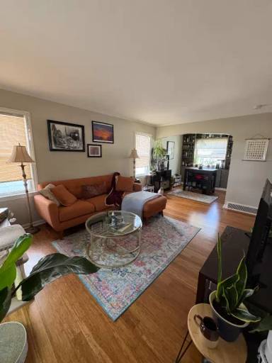 Main picture of 87 N Pershing Ave