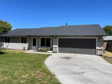 Main picture of 989 N Ralstin Pl