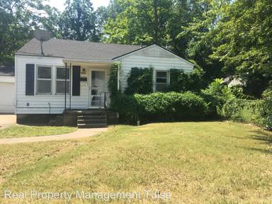 Main picture of 4612 E 3rd St