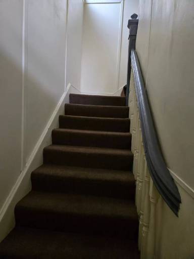 Main picture of 27 Pine St