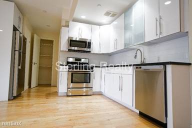 Main picture of 2315 Astoria Blvd