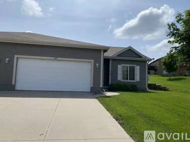 Main picture of 5039 S 196th Cir